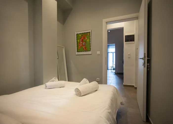 100 Mbps Smart Tv Ac Self Check In Full Kitchen Apartament *