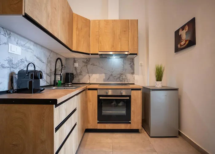 Apartament 100 Mbps Smart Tv Ac Self Check In Full Kitchen *
