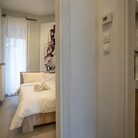 100 Mbps|smart Tv|a/c|self Check In|full Kitchen Apartament Saloniki