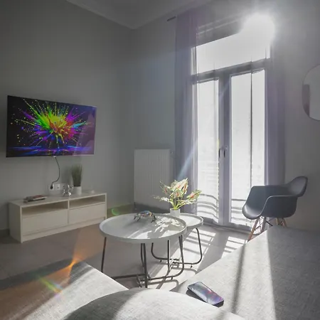 100 Mbps|smart Tv|a/c|self Check In|full Kitchen 公寓 *